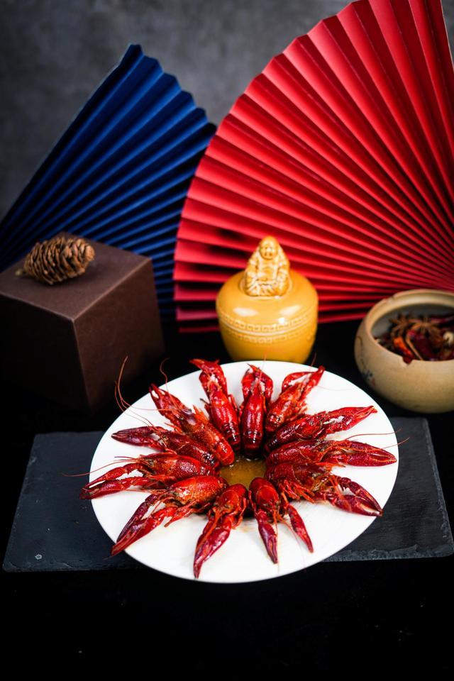 五店同開，初壹食午預煮餐食連鎖品牌強勢登陸成都，以硬件研發撬動餐飲新藍海